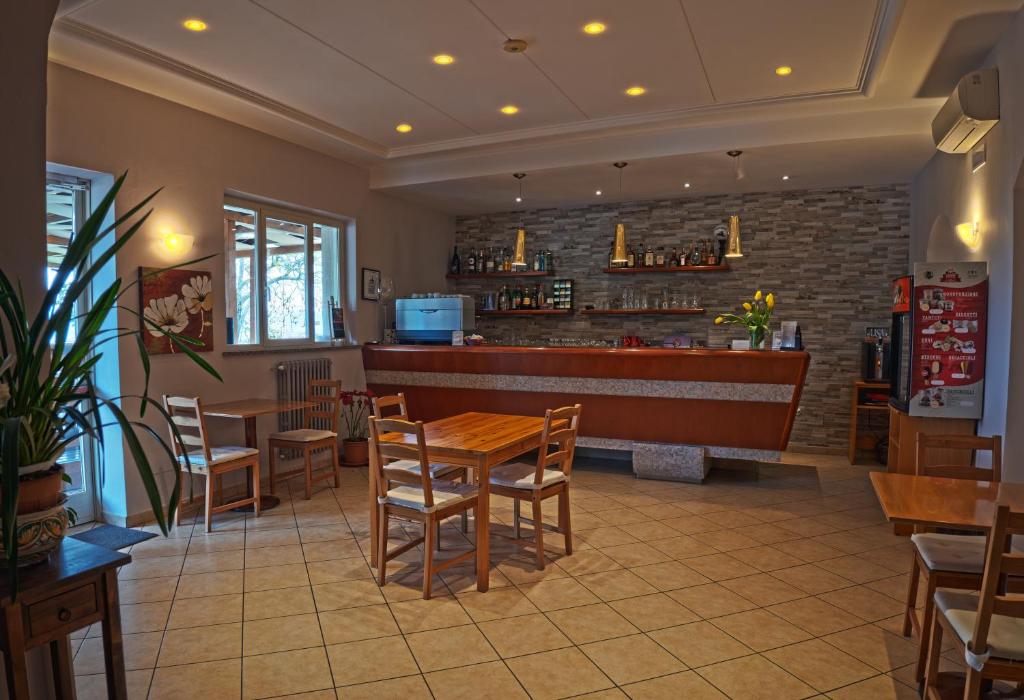 Lounge nebo bar v ubytování Viole Country Hotel