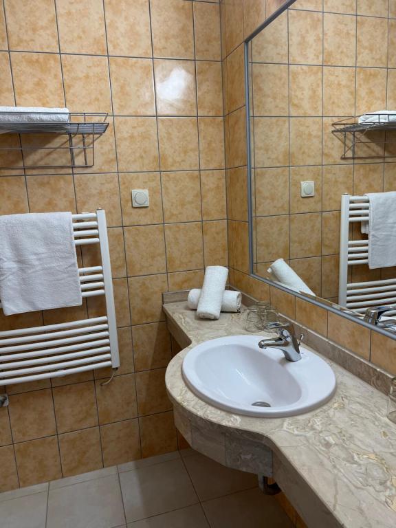 Holiday Resorts - Double Room With Garden View