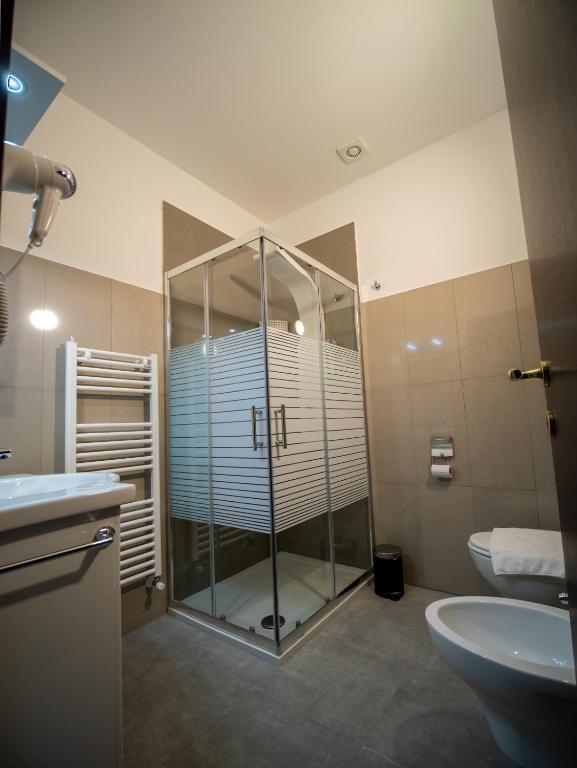 A bathroom at Ego' Residence Ferrara
