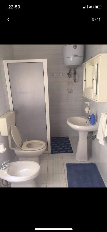 Kúpeľňa v ubytovaní Villa con piscina "Pumo"