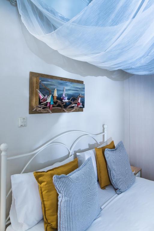 Posteľ alebo postele v izbe v ubytovaní Alkinoos Apartment