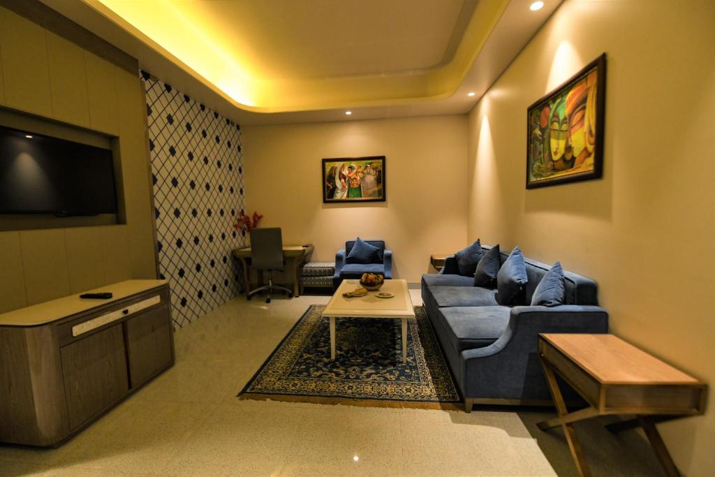 Posezení v ubytování Stardom Resort Jaipur