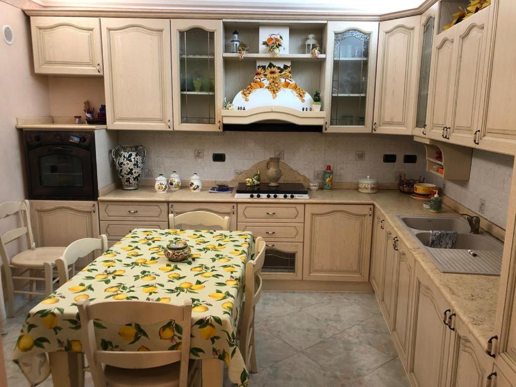 Kuchyňa alebo kuchynka v ubytovaní Casa dolce casa