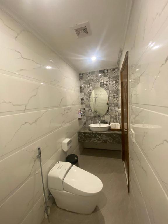 WHITE HOTEL - Quarto King Standard