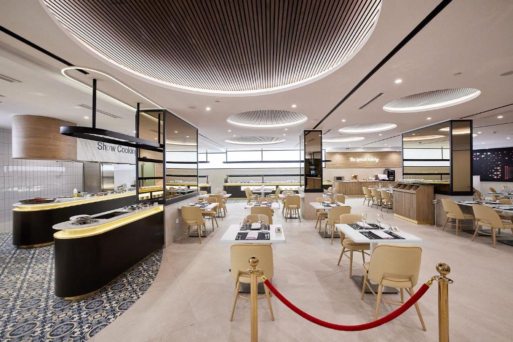 Restaurace v ubytování Hotel Gold Arcos 4 Sup - Built in May 2022