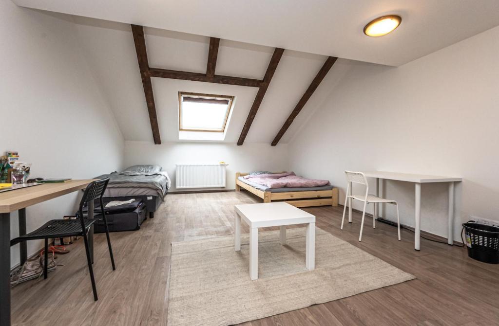 Część wypoczynkowa w obiekcie Legerova Apartments