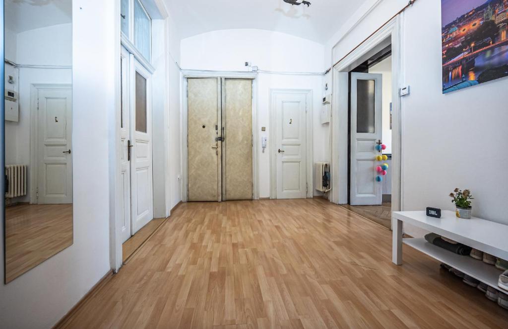 Zdjęcie z galerii obiektu Legerova Apartments w Pradze