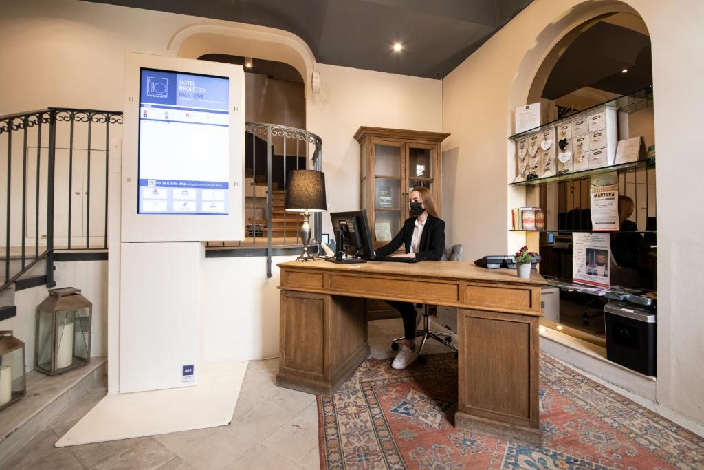 Fotografie z fotogalerie ubytování Hotel Broletto - Centro Storico v destinaci Mantova