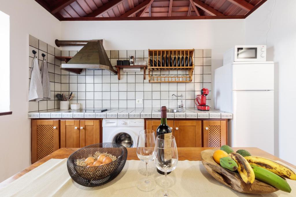 A kitchen or kitchenette at Facundo B