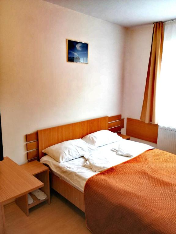 Postel nebo postele na pokoji v ubytování HOSTEL CPPI Nord