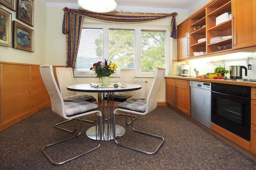 SEETELHOTEL Villa Esplanade mit Aurora die zwei Villen als Rückzugsorte mit Stil, Genuss und Geschichte - Two-Bedroom Apartment - Garden House