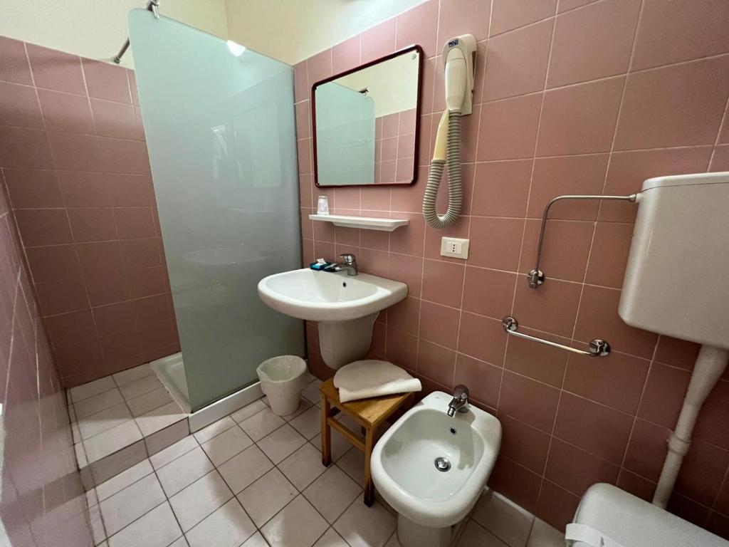 Koupelna v ubytování Hotel Adriatico
