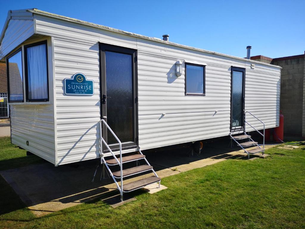 Gallery image of Lovely 2-Bed caravan in Walton on the Naze in Walton-on-the-Naze