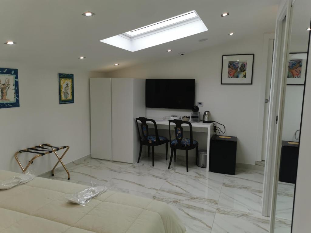 Royal Boutique Napoli - Resim 41