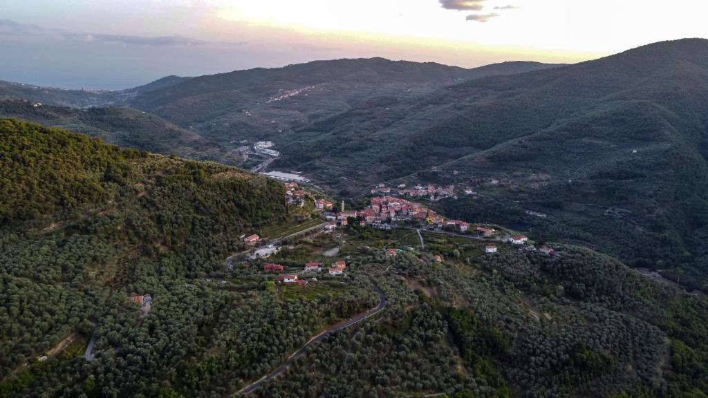 Príroda v okolí luxusného stanu