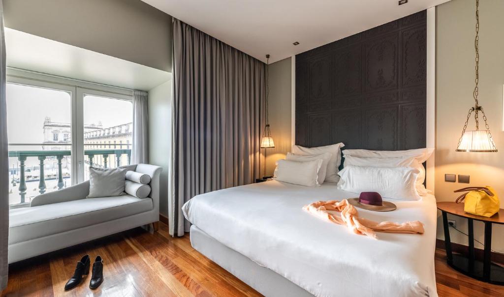 Postel nebo postele na pokoji v ubytování Pousada de Lisboa - Small Luxury Hotels Of The World