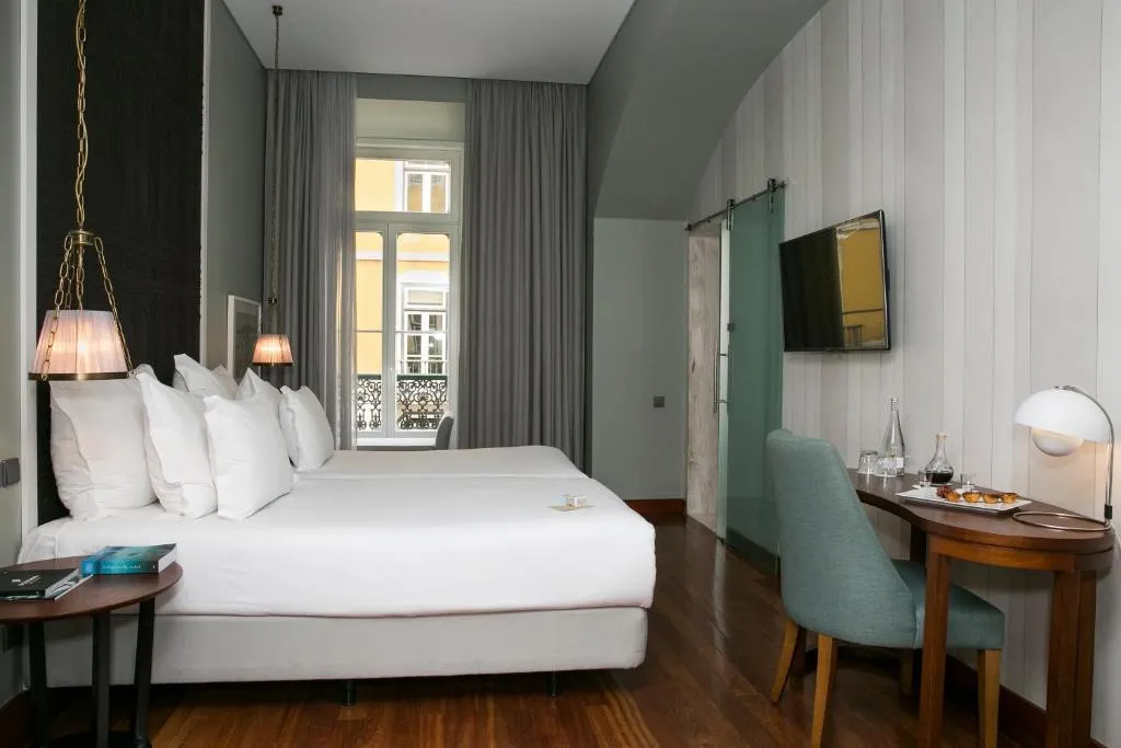 Superior Room with King Size Bed