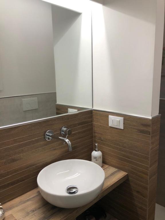 A bathroom at Novella Suite