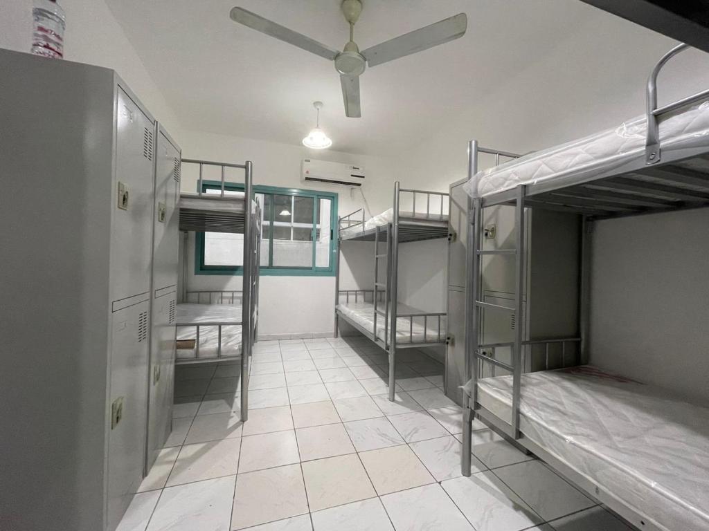 Bedspace/Men’s Hostel in Prime Location near Burjuman Metro