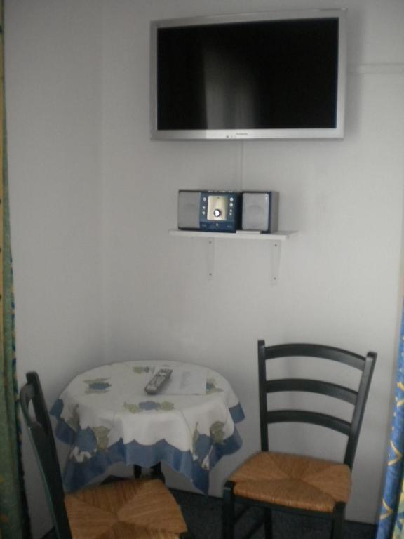 Televízia a/alebo spoločenská miestnosť v ubytovaní Appartement Gundi Ripper