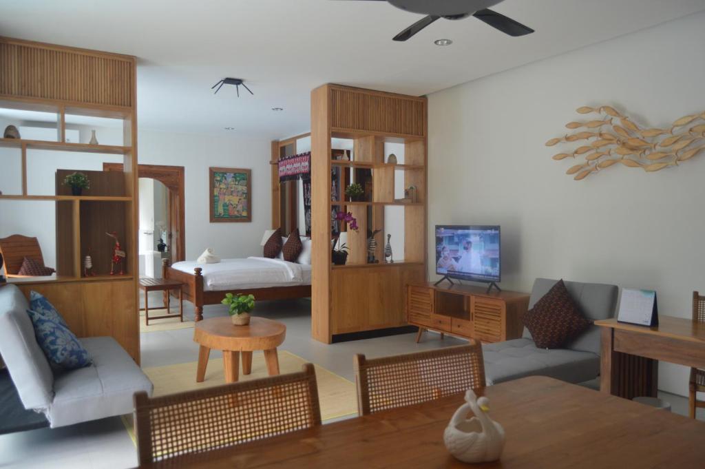 TV a/nebo společenská místnost v ubytování Serenity Private Villa Mas Ubud