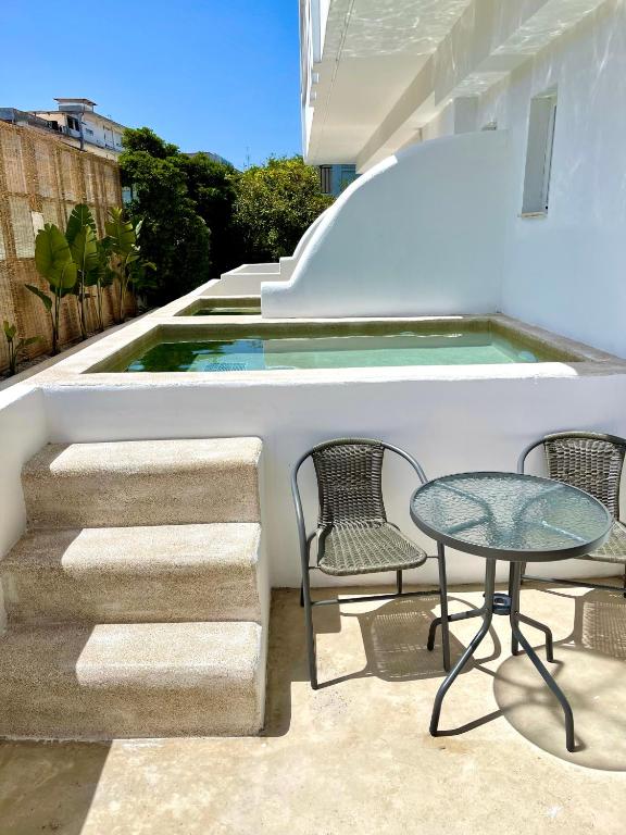 Balkón nebo terasa v ubytování Atma Beach Rooms & Suites