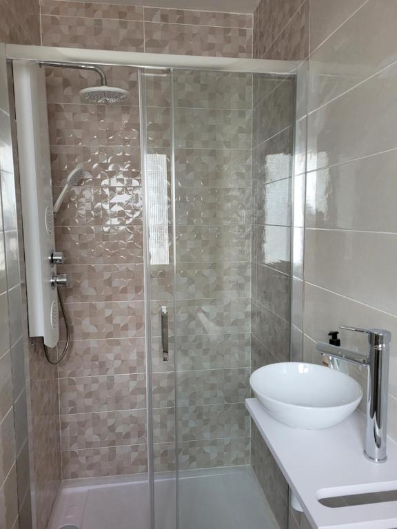 A bathroom at Piso Stylety Alcazar