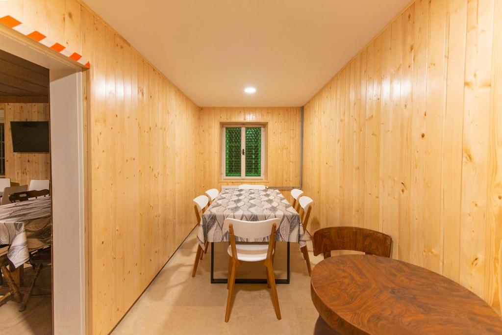 Posezení v ubytování Zotlar House