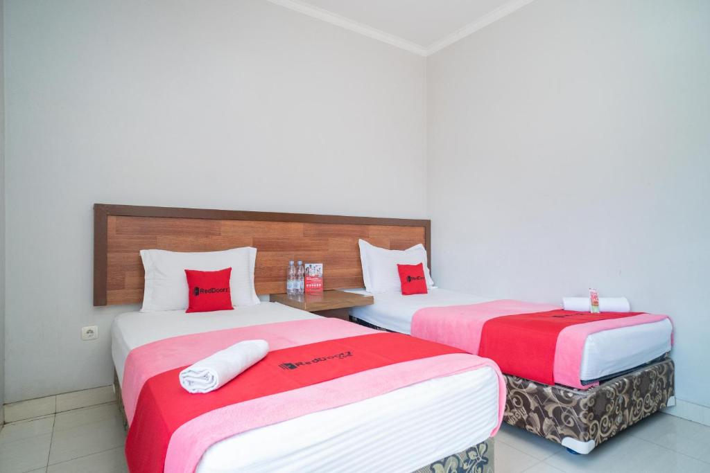 RedDoorz Syariah Near Tugu Dodol Kandangan - Chambre Lits Jumeaux
