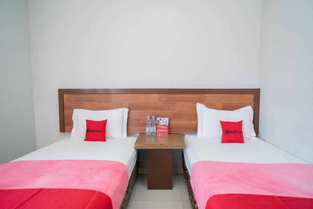 RedDoorz Syariah Near Tugu Dodol Kandangan - Chambre Lits Jumeaux De Luxe