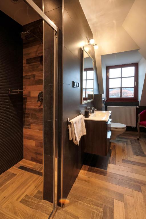 Fotografie z fotogalerie ubytování ZEPPELIN APARTMENTS Simple Acomodation v destinaci Jelení Hora