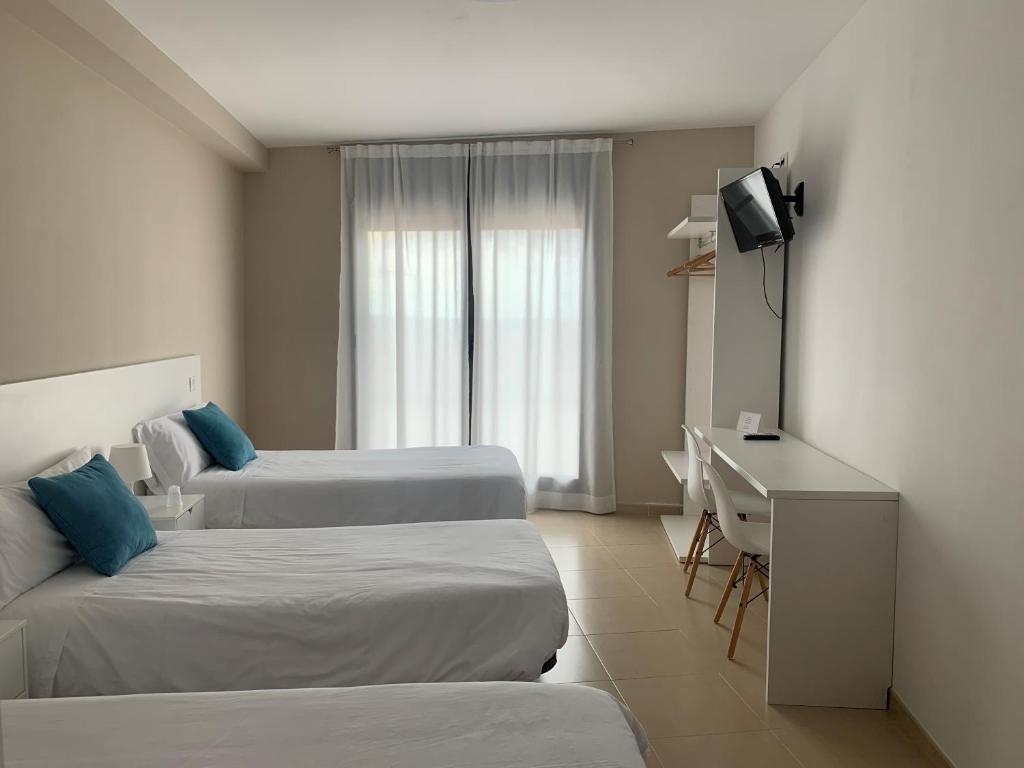 Hostal La Placeta - 18