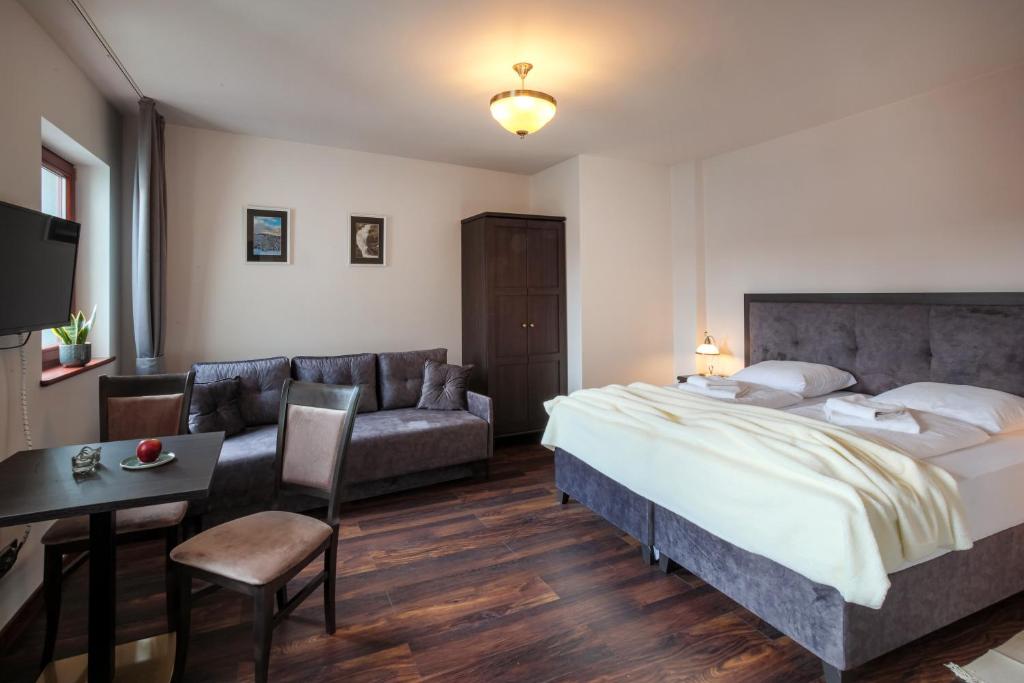 ZEPPELIN APARTMENTS Simple Acomodation - 8