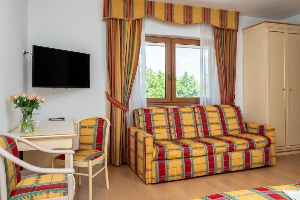 Villa Królewiec - 1,5km od Energylandii - Habitación Cuádruple Con Baño Privado