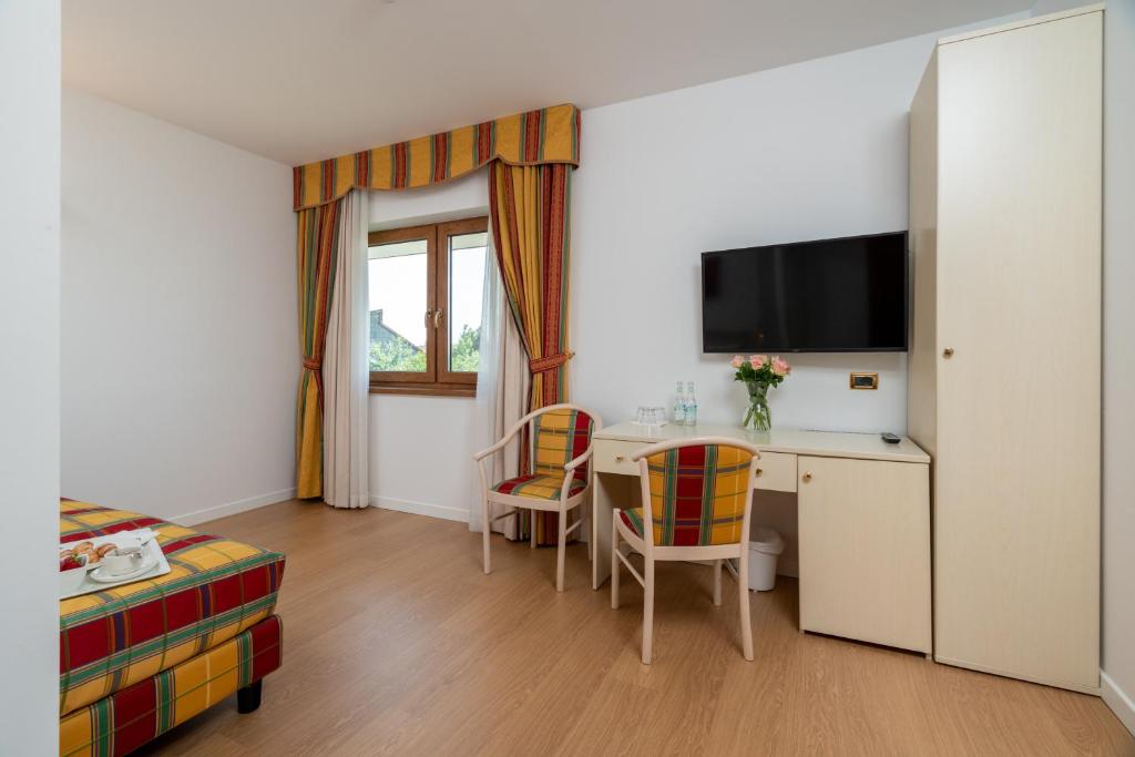Villa Królewiec - 1,5km od Energylandii - Habitación Triple Con Baño Privado