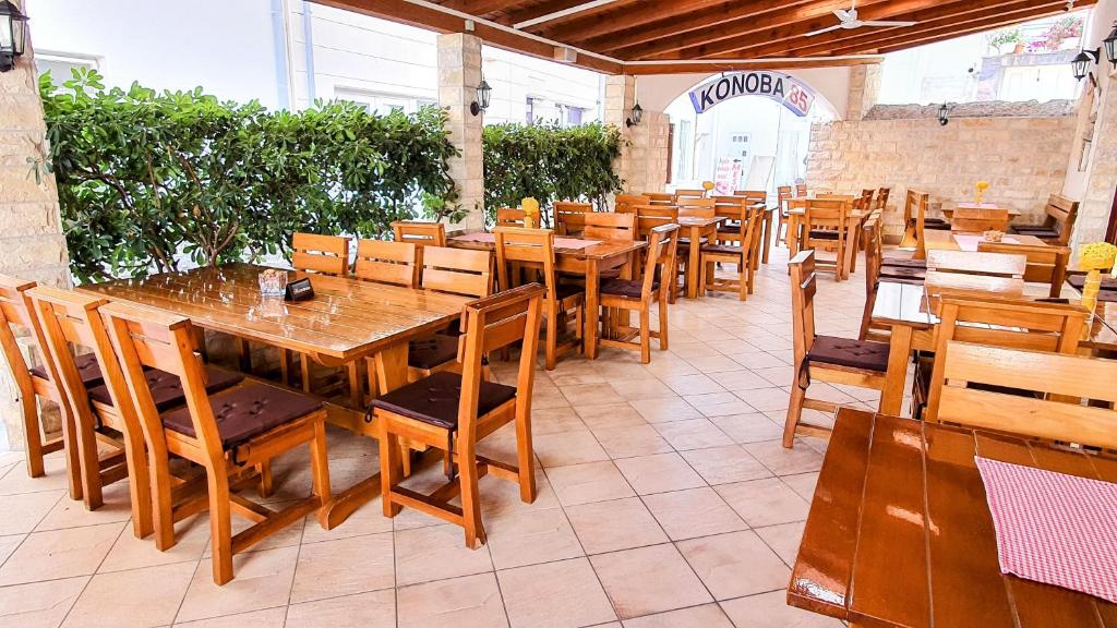 Restaurace v ubytování Villa Palčić