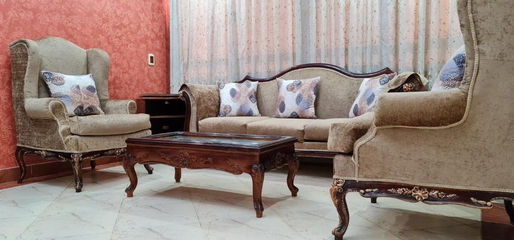 Comfy 3 Bedrooms Apartment in Cairo 96 - Appartamento Con 3 Camere Da Letto