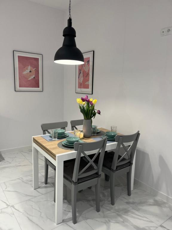 Apartamenty Wolności 18 - King Suite Con Balcón