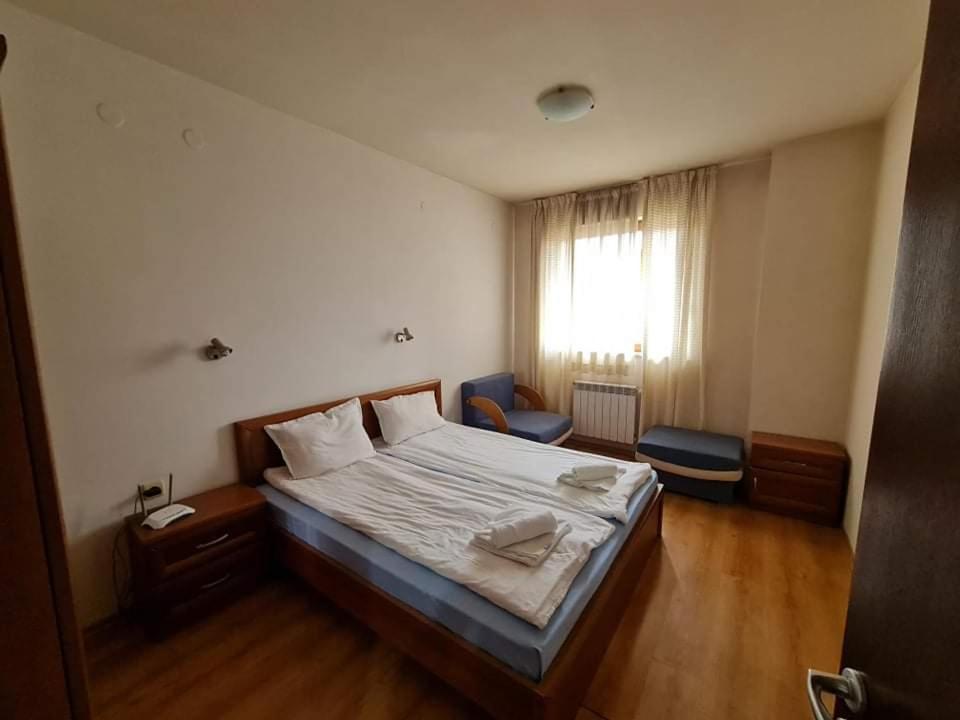 Gallery image of Edelweiss Inn Aparthotel, Apartment 32 in Bansko