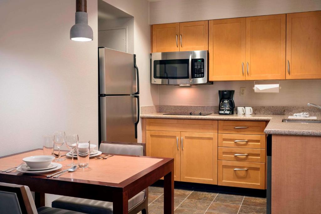 Sonesta ES Suites Scottsdale Paradise Valley photo