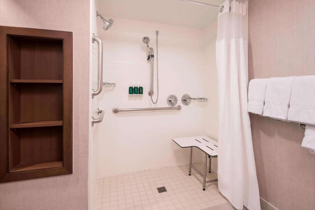 Sonesta ES Suites Scottsdale Paradise Valley photo