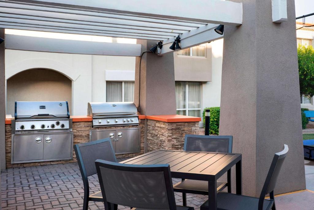 Sonesta ES Suites Scottsdale Paradise Valley photo