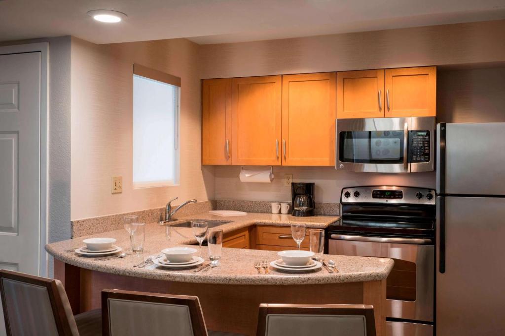 Sonesta ES Suites Scottsdale Paradise Valley photo