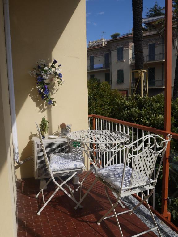 Balkon lub taras w obiekcie CASA GRANDIS Dimora di Charme nel Cuore di Bordighera