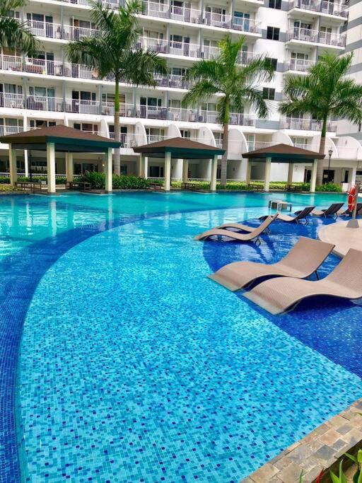 Jona’s Place @ Shell Residences