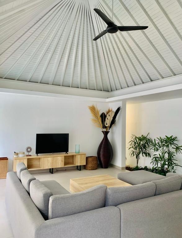 Alami Luxury Villa - 10