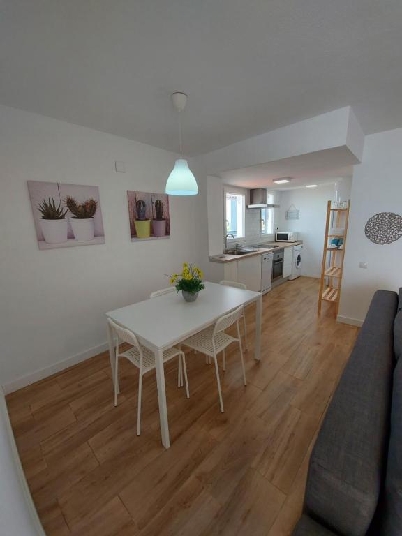 Apartamento en playa puig, Valencia – Updated 2023 Prices