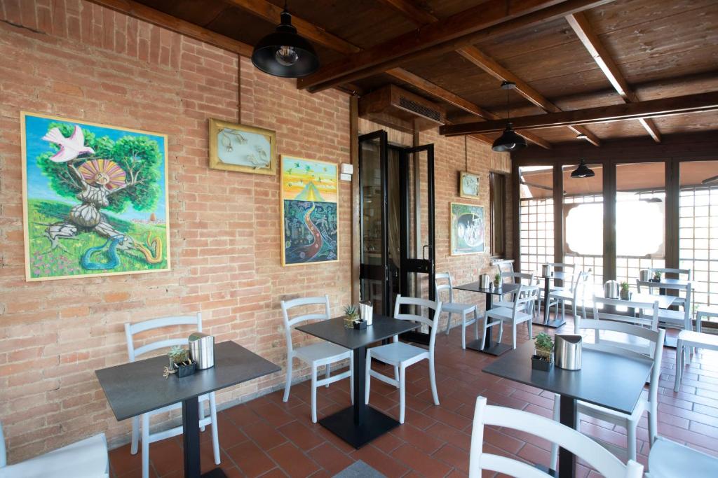 Restaurace v ubytování Hotel Arcobaleno Siena