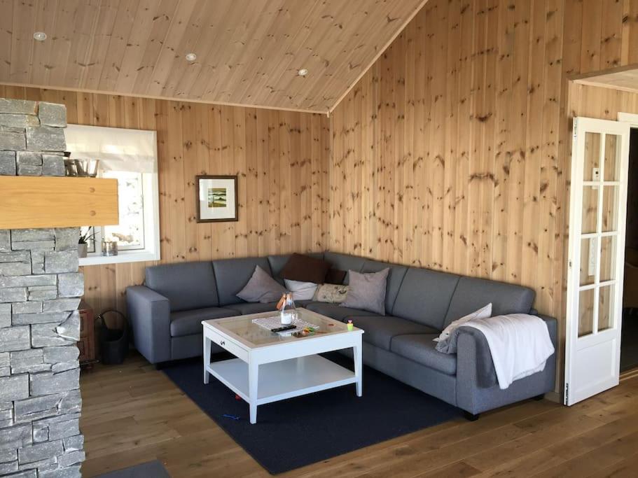 Posezení v ubytování Holiday cottage with 4 bedroom on 145m² in Sogndal