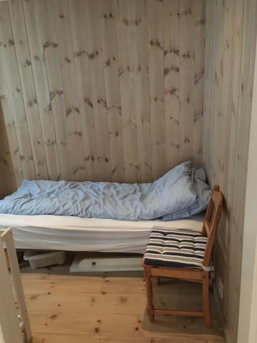 Postel nebo postele na pokoji v ubytování Holiday cottage with 4 bedroom on 145m² in Sogndal